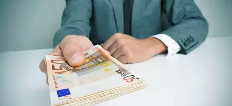 finansova-dopomoga-ukraicjam-700x321